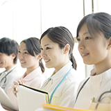 年間看護師紹介数5,000名